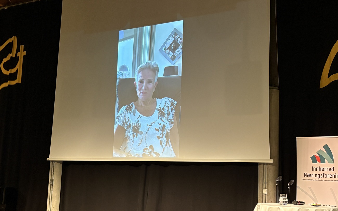 Eva ble hedret med gjev næringslivspris på Fagkonferansen